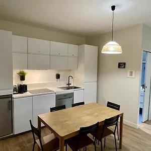 St Germain Beauvoir Chicsuites , París Francia